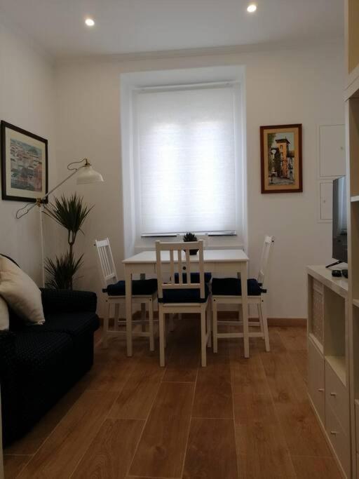 Casa Da Praia Da Poca - Apartamento Tulipa إستوريل المظهر الخارجي الصورة