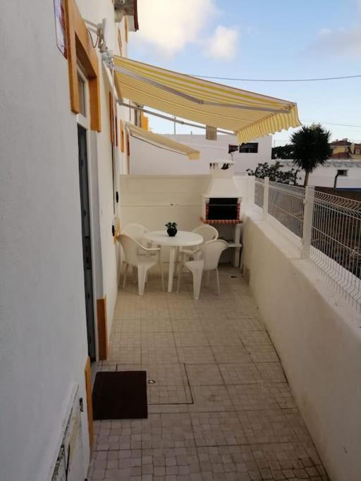 Casa Da Praia Da Poca - Apartamento Tulipa إستوريل المظهر الخارجي الصورة